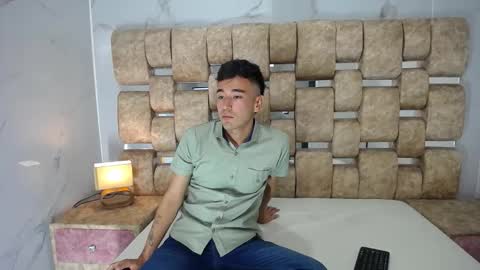 Kaht y Aiden online show from January 2026 07:41:01 PM