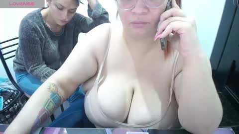 Snapshot of kathybigboobsbbw_ chatting on January 2025 03:46:01 PM kathybigboobsbbw_ online show from January 2025 03:46:01 PM