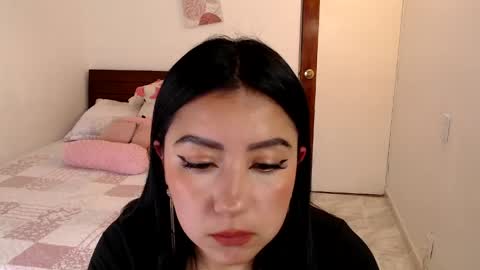Snapshot of kathyrose_ chatting on May 2026 07:43:02 PM Kathy online show from May 2026 07:43:02 PM
