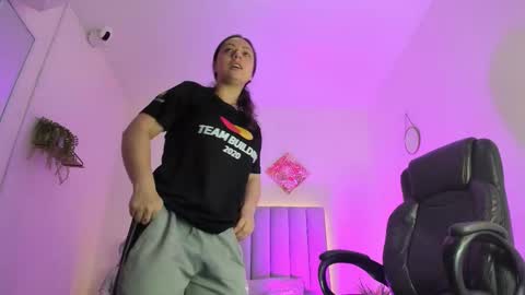 Katia  online show from October 2025 11:22:01 AM