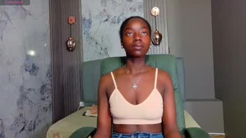 Katia online show from November 2025 11:42:01 AM