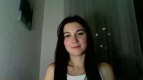 katie_foxi online show from October 2025 05:01:01 PM