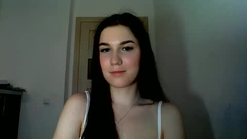 Snapshot of katie_foxi chatting on June 2026 05:28:02 PM katie_foxi online show from June 2026 05:28:02 PM