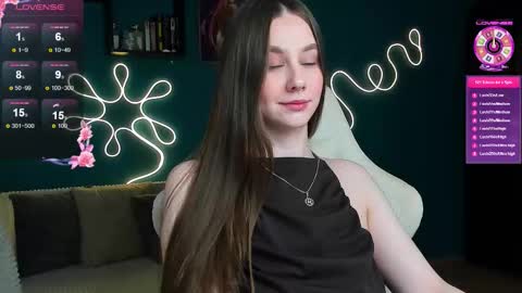 Katie online show from November 2025 11:27:02 PM