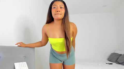 Follow me on instagram and twitter as correaktnees online show from January 2025 07:18:01 AM