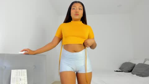 Follow me on instagram and twitter as correaktnees online show from February 2025 06:54:01 AM