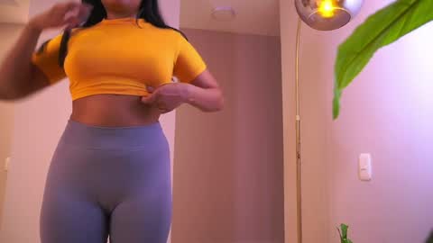 Follow me on instagram and twitter as correaktnees online show from April 2026 07:28:01 AM