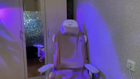   naked in pvt show 100 tk online show from March 2026 04:57:01 PM