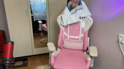 Snapshot of katrin_kristal chatting on June 2026 04:11:02 PM naked in pvt show 100 tk online show from June 2026 04:11:02 PM