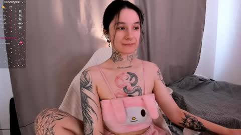 katrina_h0w online show from May 2026 03:57:02 AM