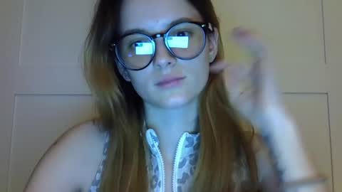 Snapshot of katte_light chatting on May 2026 06:58:01 PM katte light online show from May 2026 06:58:01 PM
