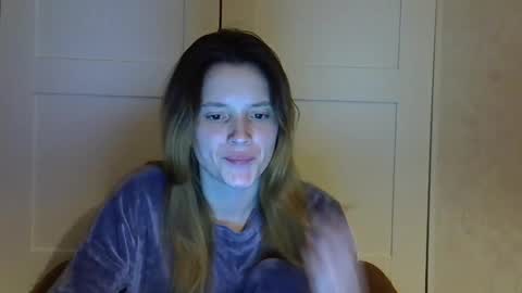 Snapshot of katte_light chatting on May 2026 07:04:01 PM katte light online show from May 2026 07:04:01 PM