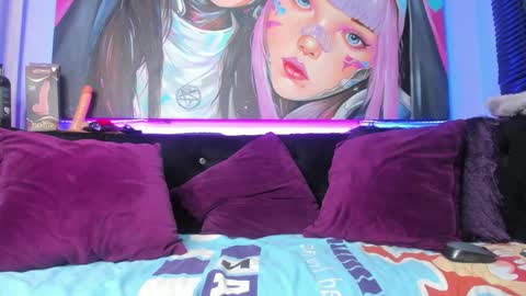 Katiia online show from February 2025 08:46:01 PM