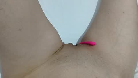 Snapshot of kattrinah_nikitta chatting on February 2026 08:17:02 PM nikitta online show from February 2026 08:17:02 PM