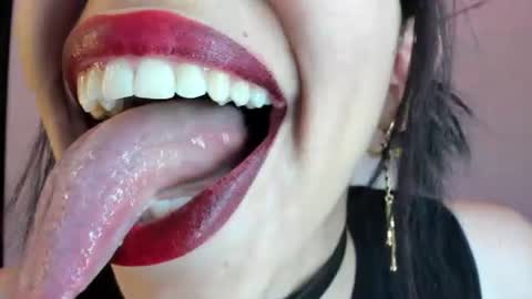 Snapshot of katty_mouth chatting on June 2026 04:28:02 PM Katty online show from June 2026 04:28:02 PM