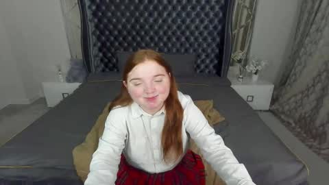 Katty online show from October 2025 07:11:01 PM