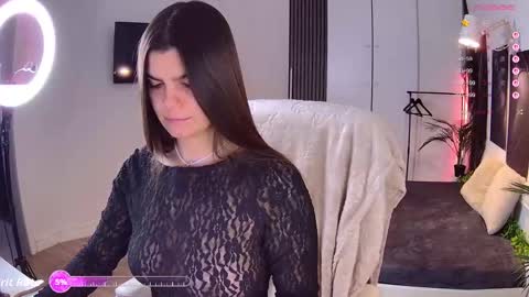 Katty online show from November 2025 09:39:01 PM