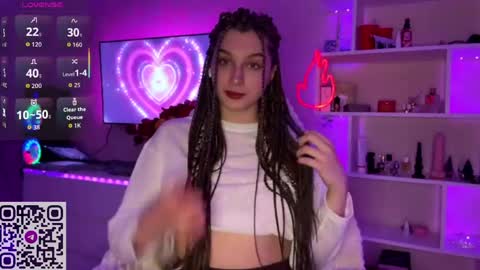 Olivia online show from April 2026 07:01:01 PM