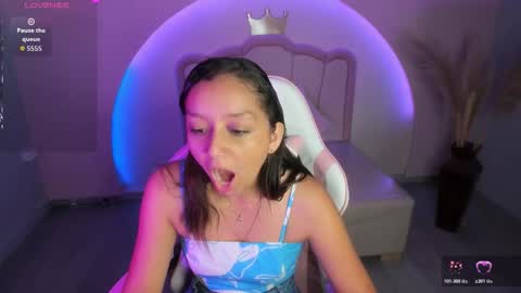 Snapshot of katy_sweet19 chatting on December 2025 10:42:01 AM Katy online show from December 2025 10:42:01 AM