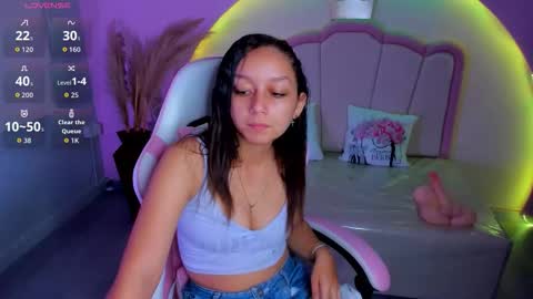 Snapshot of katy_sweet19 chatting on February 2026 10:36:02 AM Katy online show from February 2026 10:36:02 AM