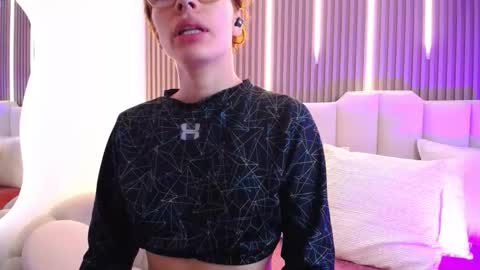 Katy Van online show from February 2026 08:46:02 PM