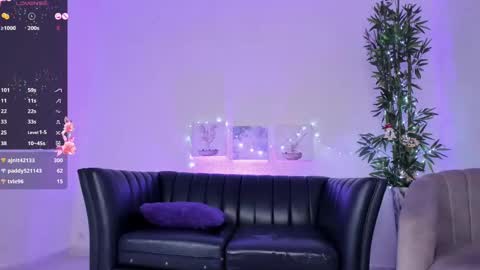 Snapshot of katya_rogerss chatting on December 2024 03:25:02 AM katya online show from December 2024 03:25:02 AM