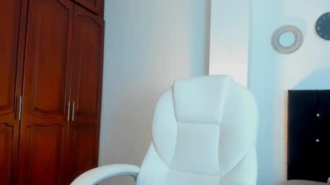 KATYAJHONSS online show from February 2026 09:02:01 PM