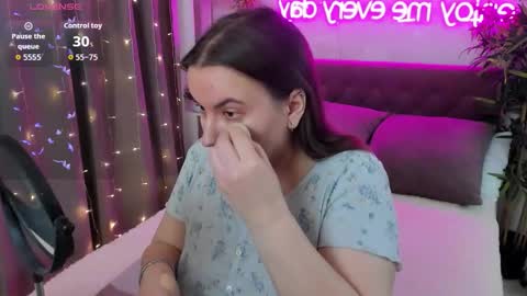 Kate online show from February 2026 05:04:01 AM