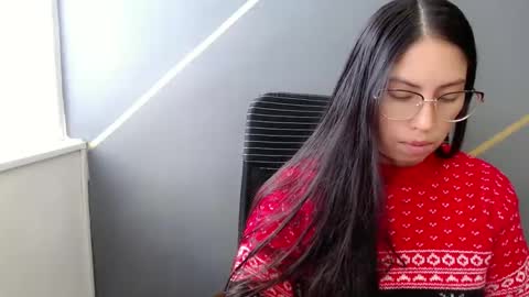 Snapshot of katybelladonna chatting on December 2024 02:15:01 PM KATY online show from December 2024 02:15:01 PM