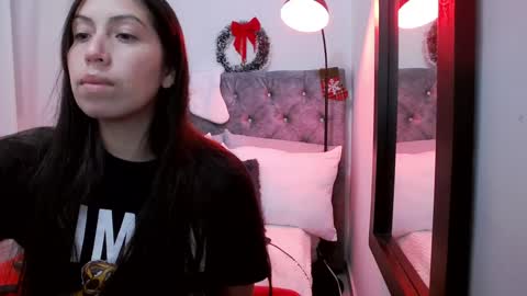 Snapshot of katybelladonna chatting on December 2024 12:09:02 AM KATY online show from December 2024 12:09:02 AM