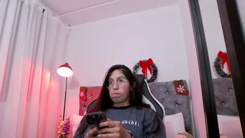 Snapshot of katybelladonna chatting on December 2024 08:47:02 PM KATY online show from December 2024 08:47:02 PM