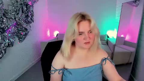 Snapshot of katybriggs chatting on June 2026 05:49:02 AM Katy online show from June 2026 05:49:02 AM