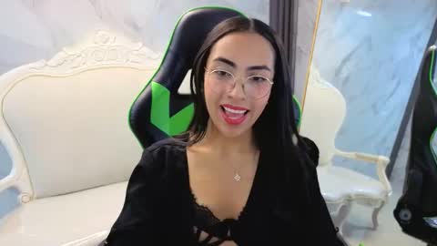 katyrider_a online show from October 2025 01:30:01 PM