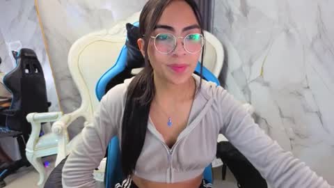 katyrider_a online show from October 2025 12:35:02 PM