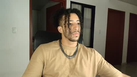 Snapshot of kaurilop chatting on January 2025 02:00:02 AM Kauri Lop online show from January 2025 02:00:02 AM