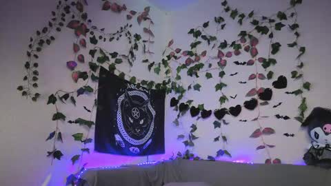 Mia online show from February 2026 08:14:01 AM