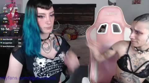 luna   online show from March 2026 12:11:01 AM