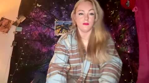 kay_la online show from September 2025 02:11:02 AM