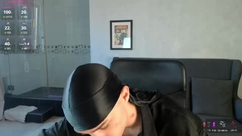 Snapshot of kaydendrew chatting on May 2026 04:29:02 AM KaydenDrew online show from May 2026 04:29:02 AM