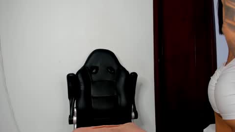 Snapshot of kayla_batista01 chatting on January 2025 09:43:01 PM KAYLA BATISTA online show from January 2025 09:43:01 PM