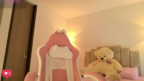 Kayla  online show from September 2025 05:59:01 PM