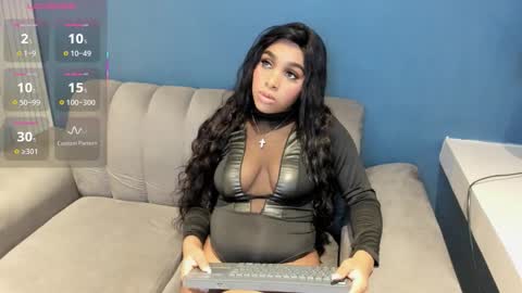 kaylaprince_ online show from October 2025 02:23:02 AM