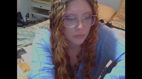 Snapshot of kayleekakesnslim chatting on July 2026 09:19:02 PM kaylee kakes online show from July 2026 09:19:02 PM