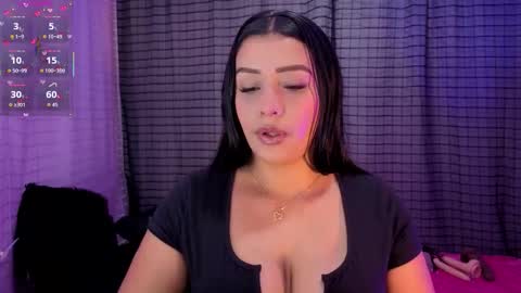 Snapshot of kayleemorales chatting on September 2025 03:58:02 PM Kaylee online show from September 2025 03:58:02 PM