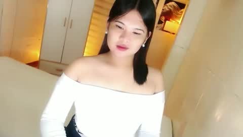 Y O U R        F U T U R E       K A Y L E E  online show from December 2025 01:12:02 AM