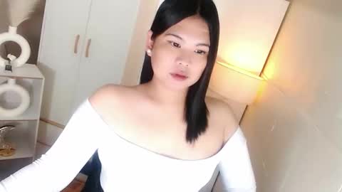 Y O U R        F U T U R E       K A Y L E E  online show from February 2026 09:07:01 PM