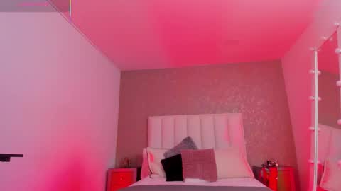 kayliebrooks online show from October 2025 06:42:02 PM