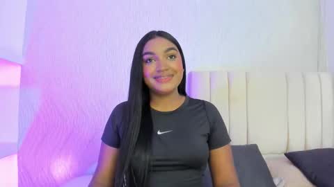 Kayna online show from November 2025 07:03:01 PM