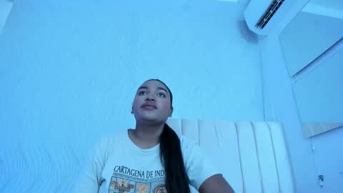 Kayna online show from December 2025 07:09:01 PM