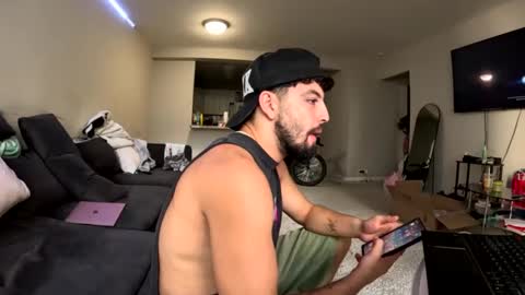 Snapshot of kaythepetiteblonde chatting on September 2025 08:56:01 PM kaythepetiteblonde online show from September 2025 08:56:01 PM